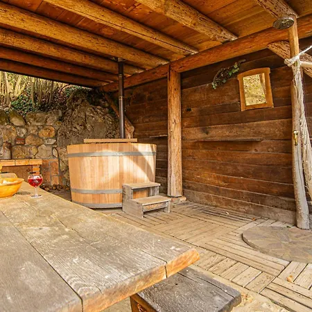 Vineyard Rataj 1 Hot Tub - Happy Dom wakacyjny Novo Mesto